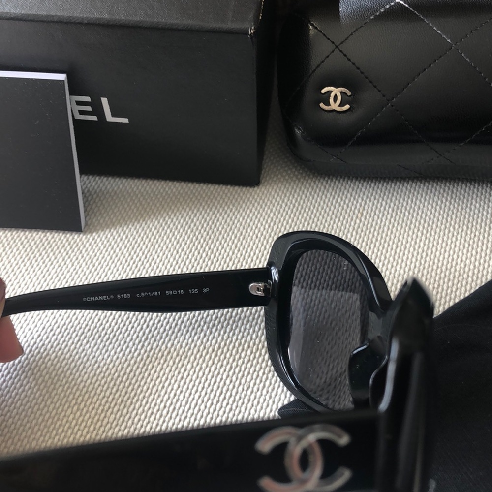 Chanel sunglasses - Picture 3 of 6